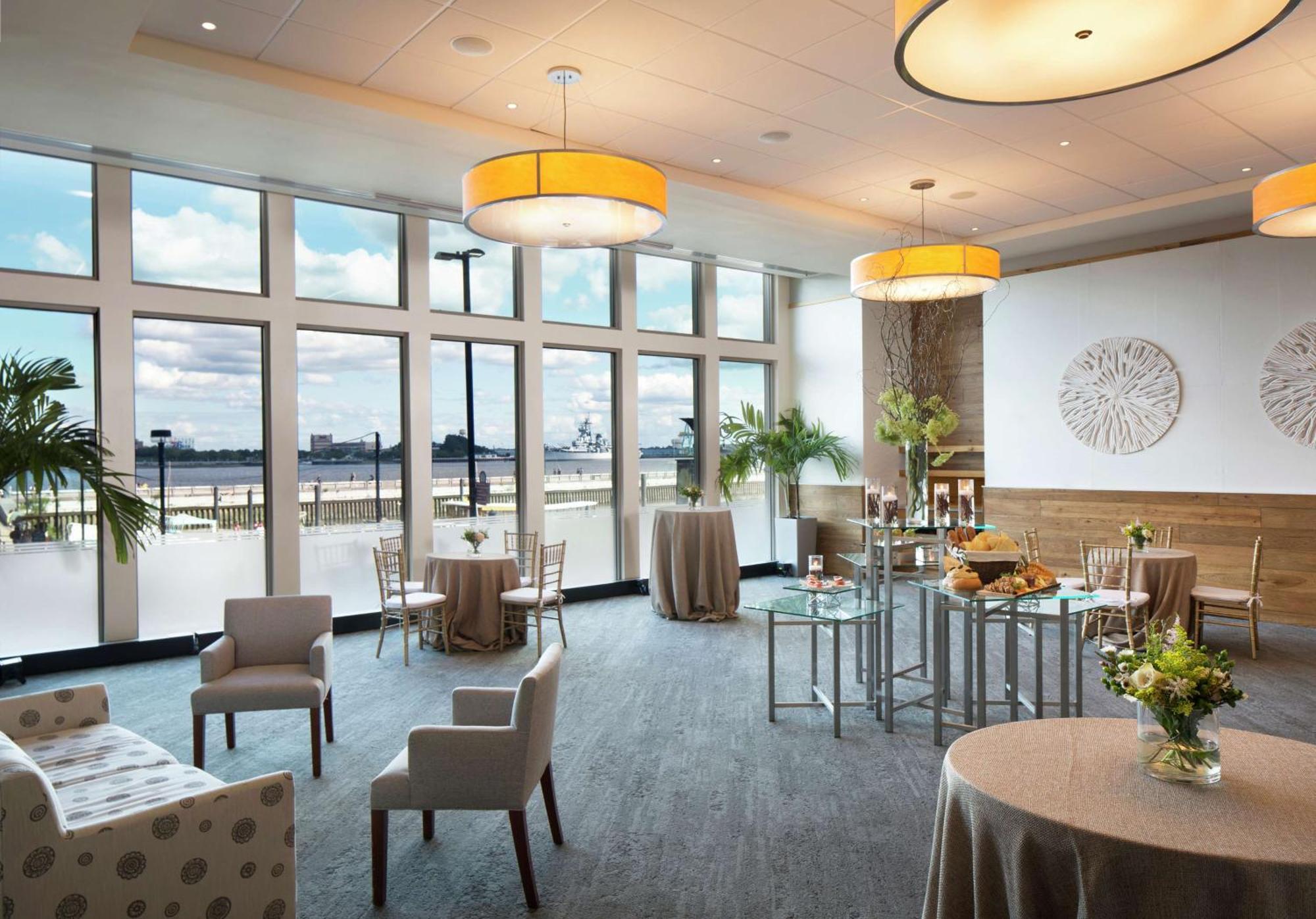 Hilton Philadelphia At Penn'S Landing Hotel Exterior foto