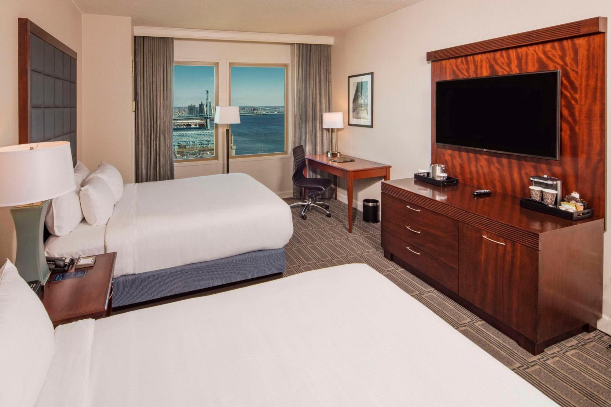 Hilton Philadelphia At Penn'S Landing Hotel Exterior foto