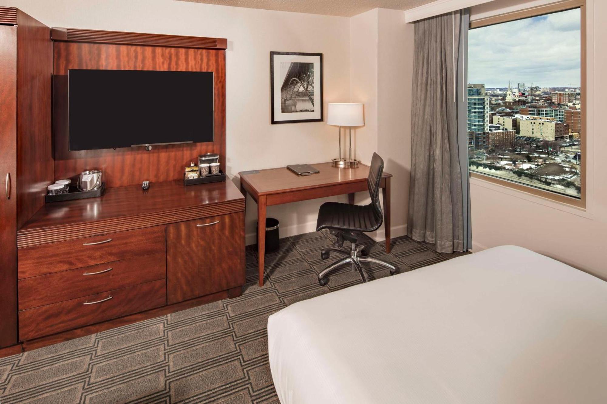 Hilton Philadelphia At Penn'S Landing Hotel Exterior foto