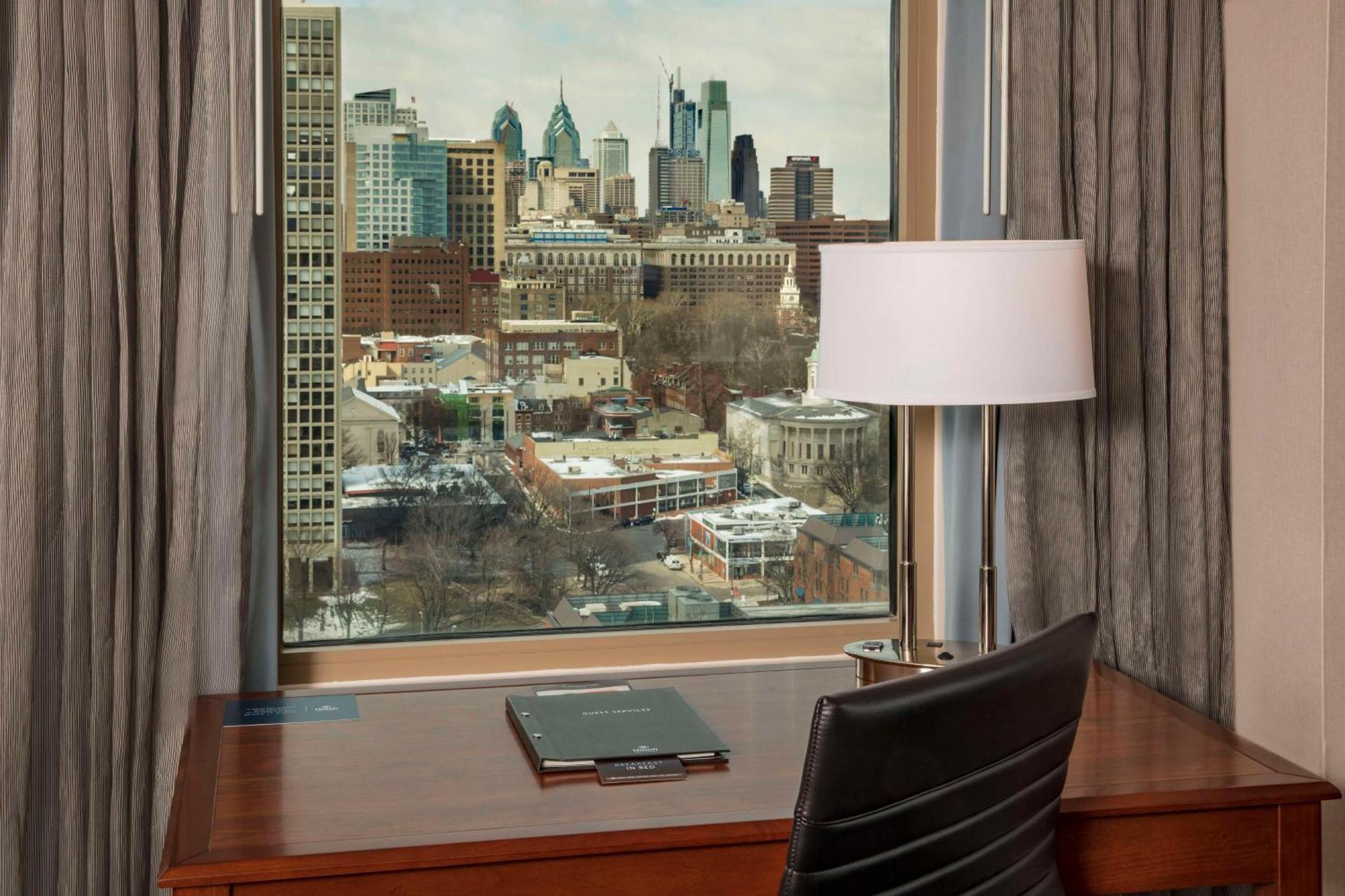 Hilton Philadelphia At Penn'S Landing Hotel Exterior foto