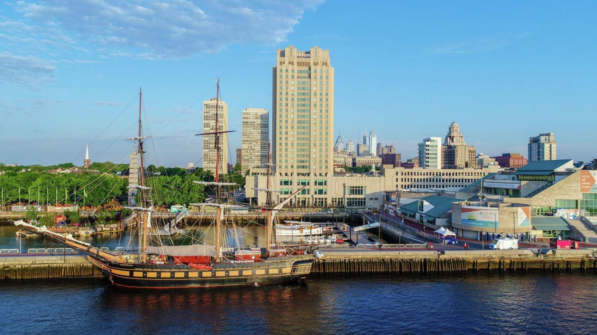 Hilton Philadelphia At Penn'S Landing Hotel Exterior foto